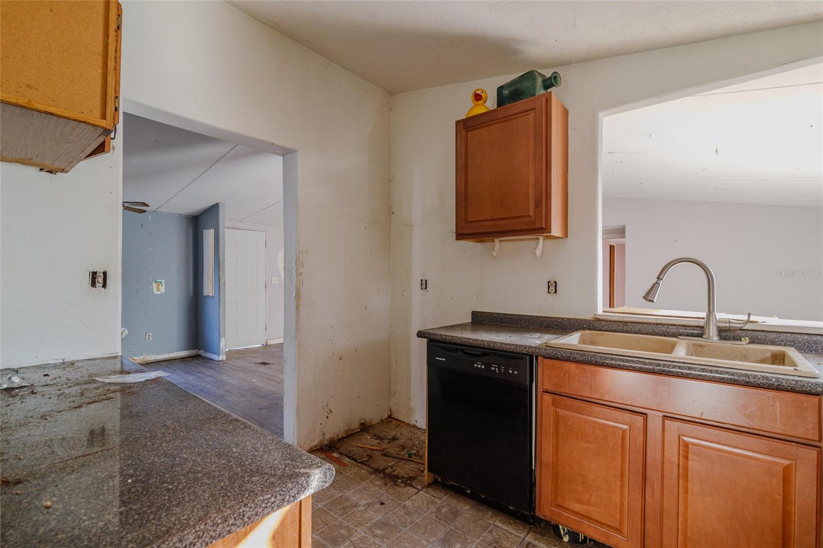 Image 35 of 51 For 13114 32nd Court