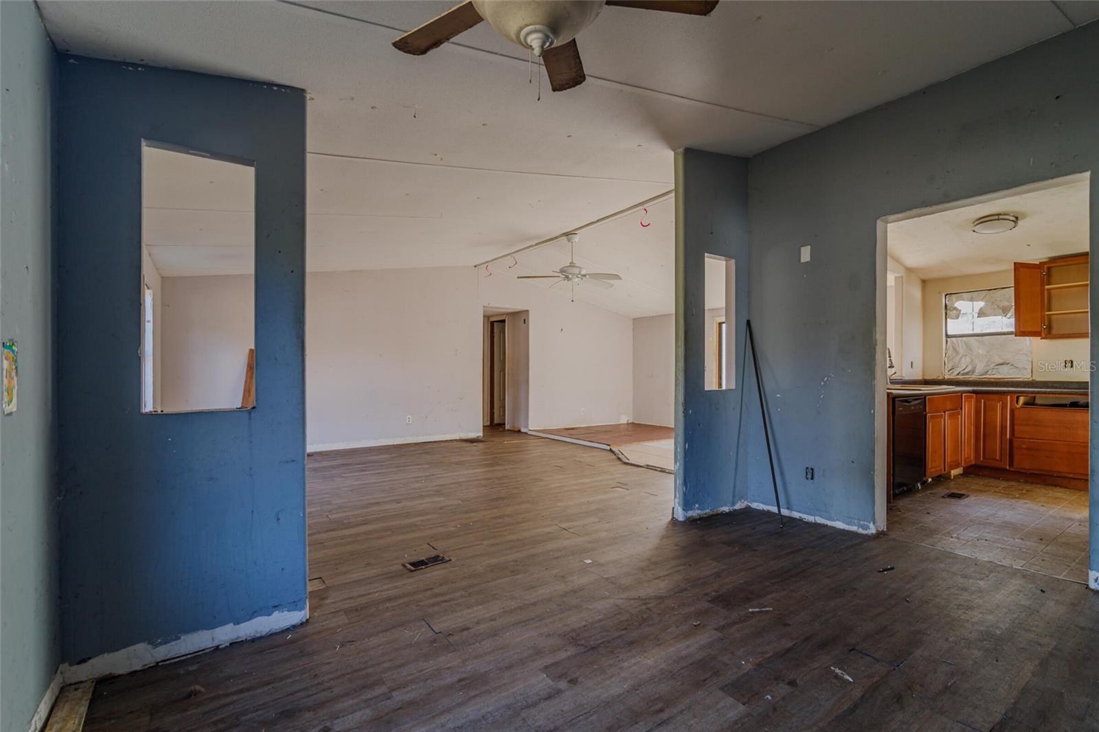 Image 45 of 51 For 13114 32nd Court