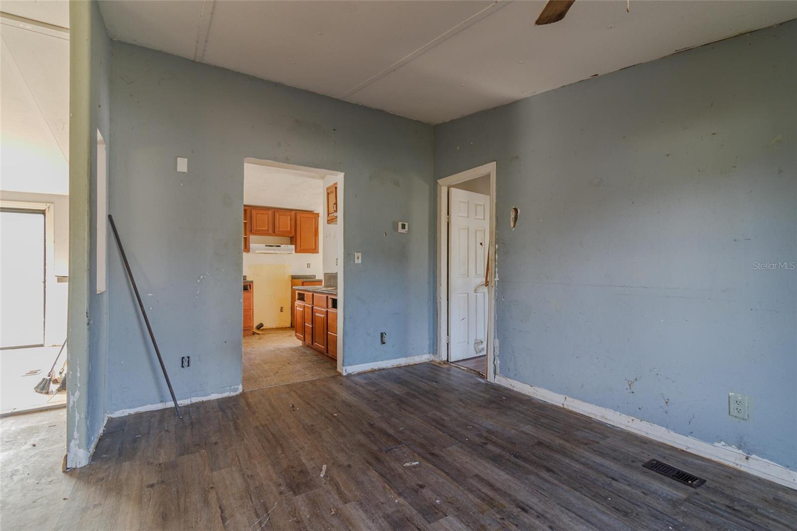 Image 46 of 51 For 13114 32nd Court