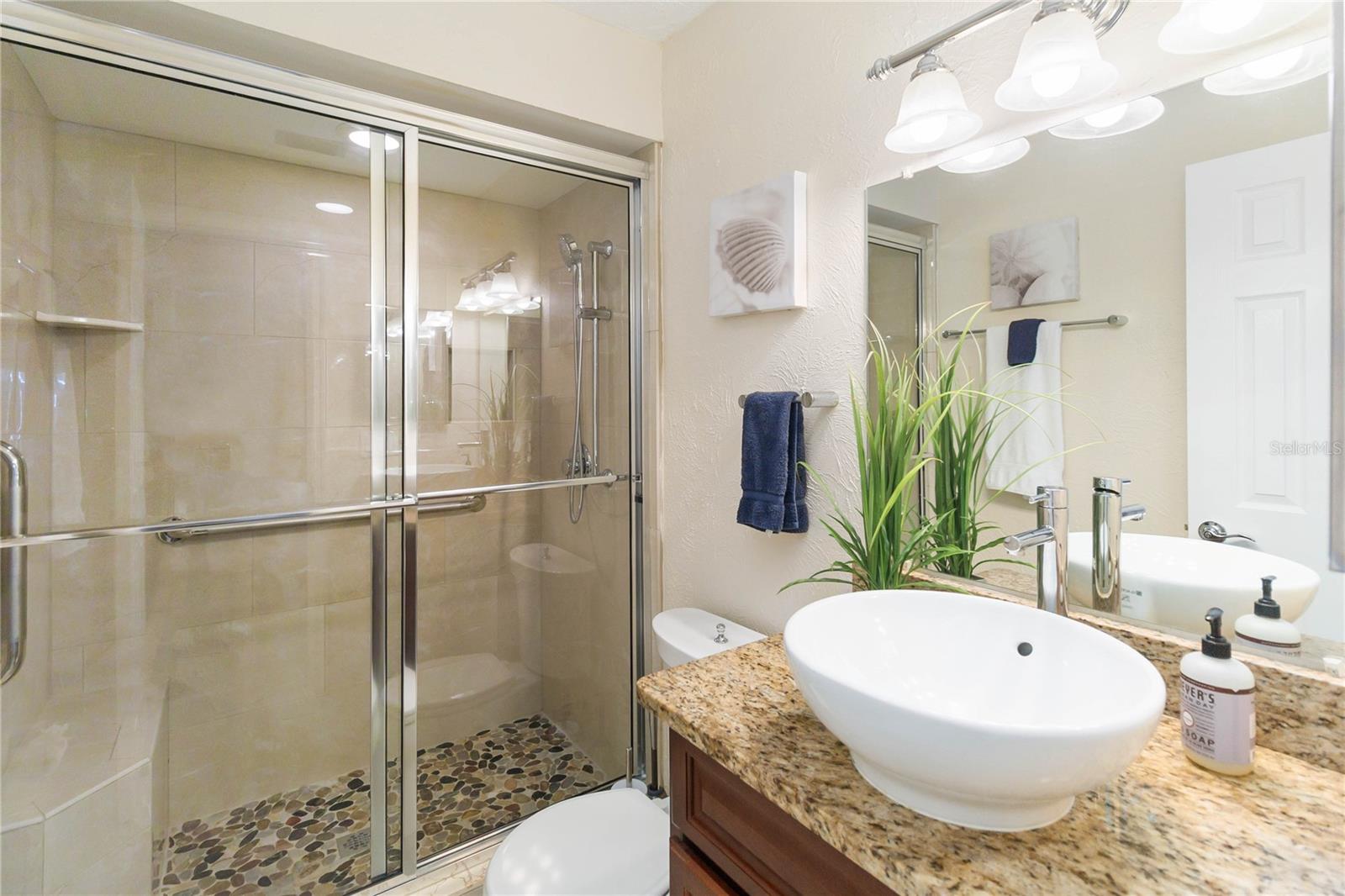 Image 19 of 40 For 613 Orange Tree Court 507