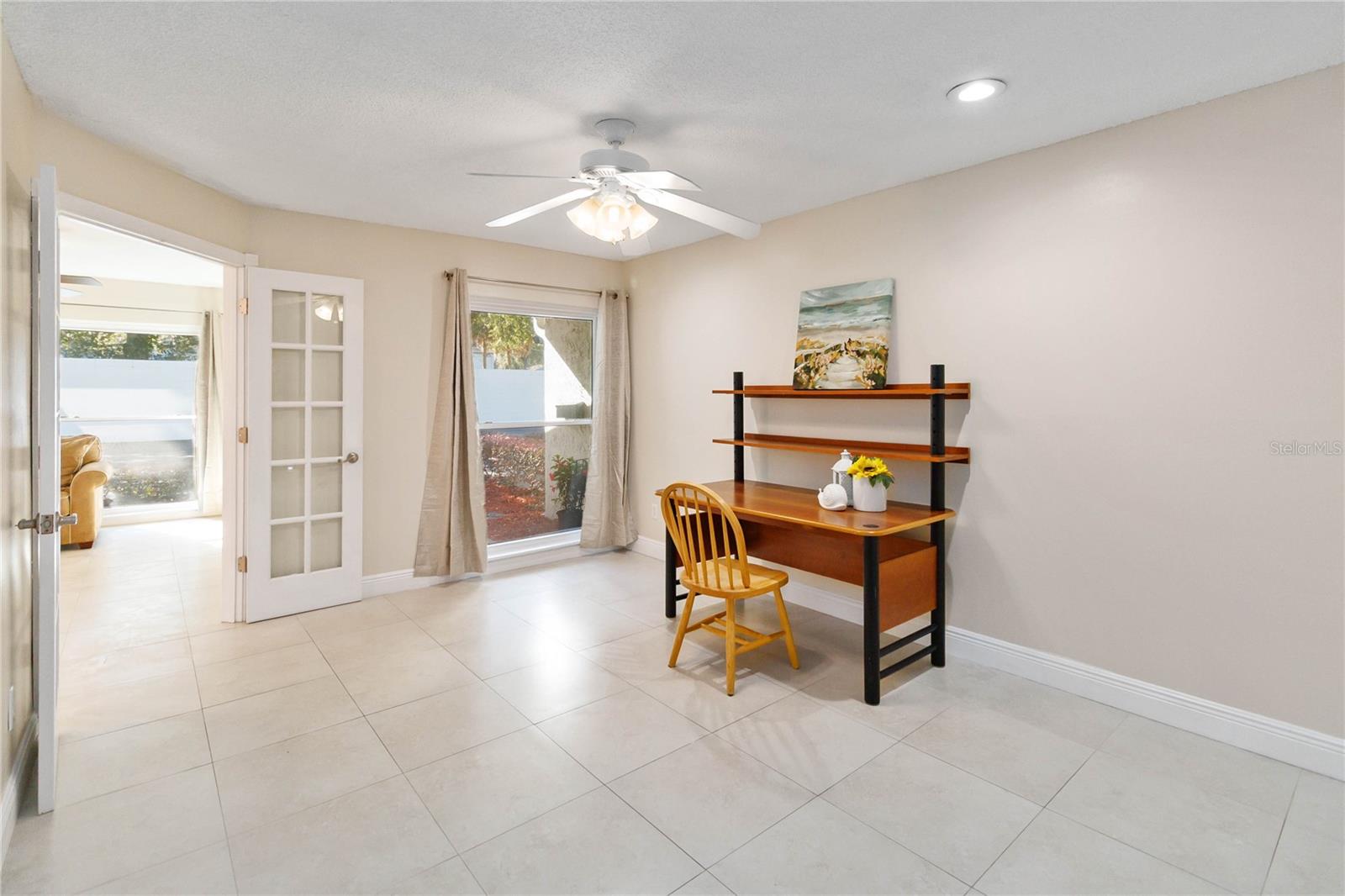 Image 26 of 40 For 613 Orange Tree Court 507