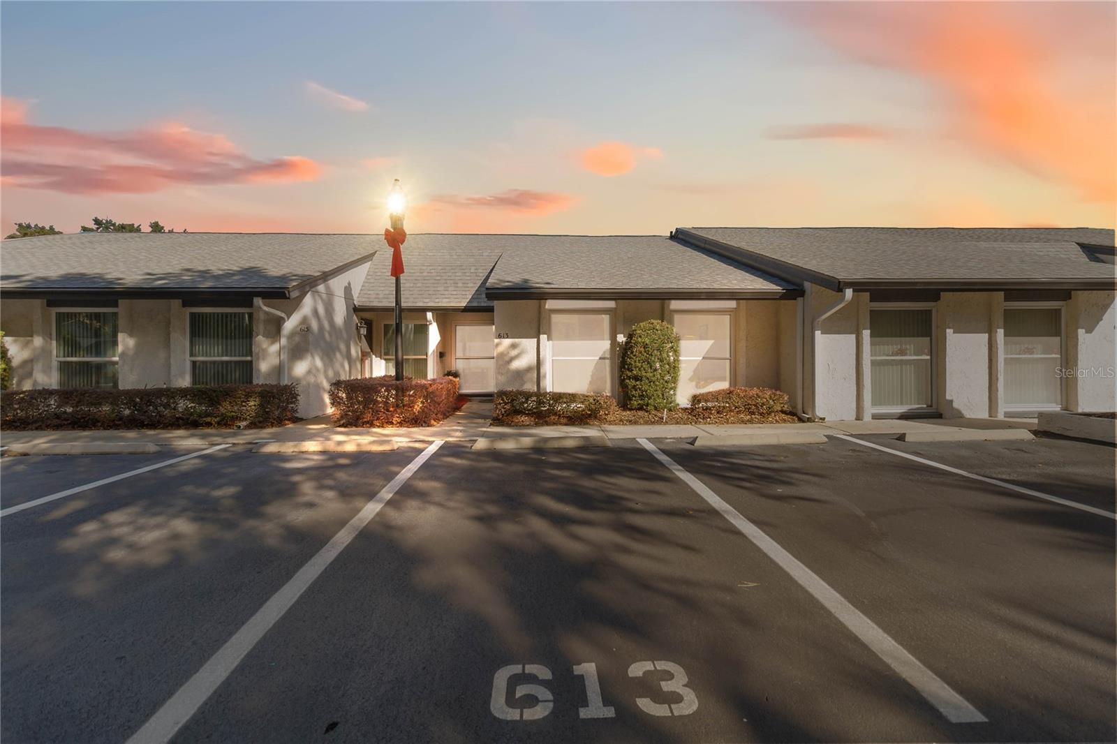 Image 6 of 40 For 613 Orange Tree Court 507