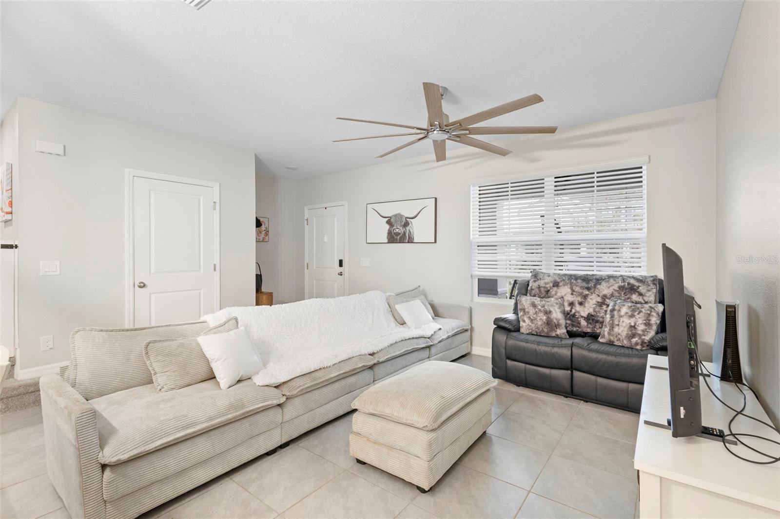 Image 17 of 36 For 635 Belgrove Street