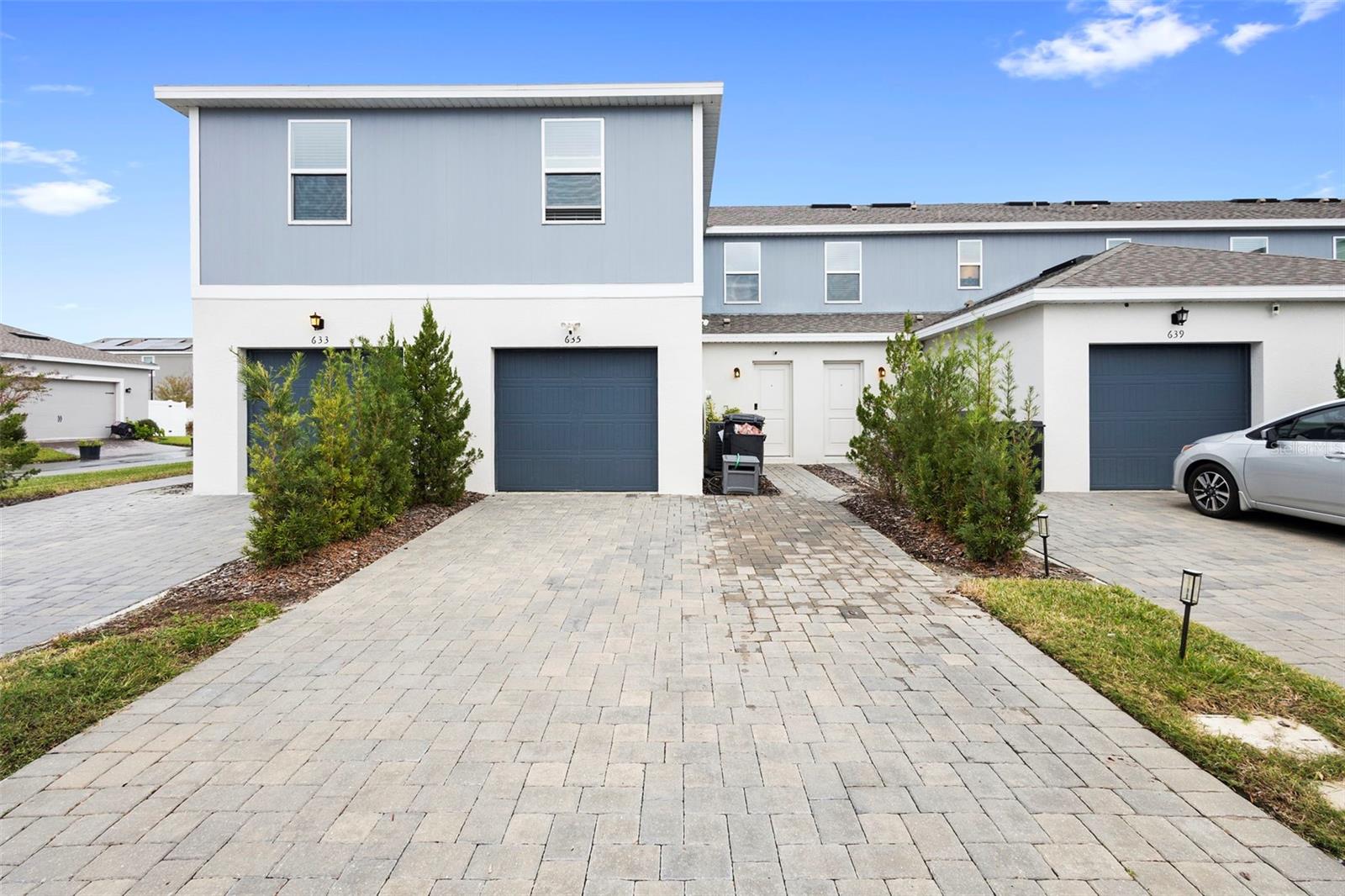 Image 3 of 36 For 635 Belgrove Street