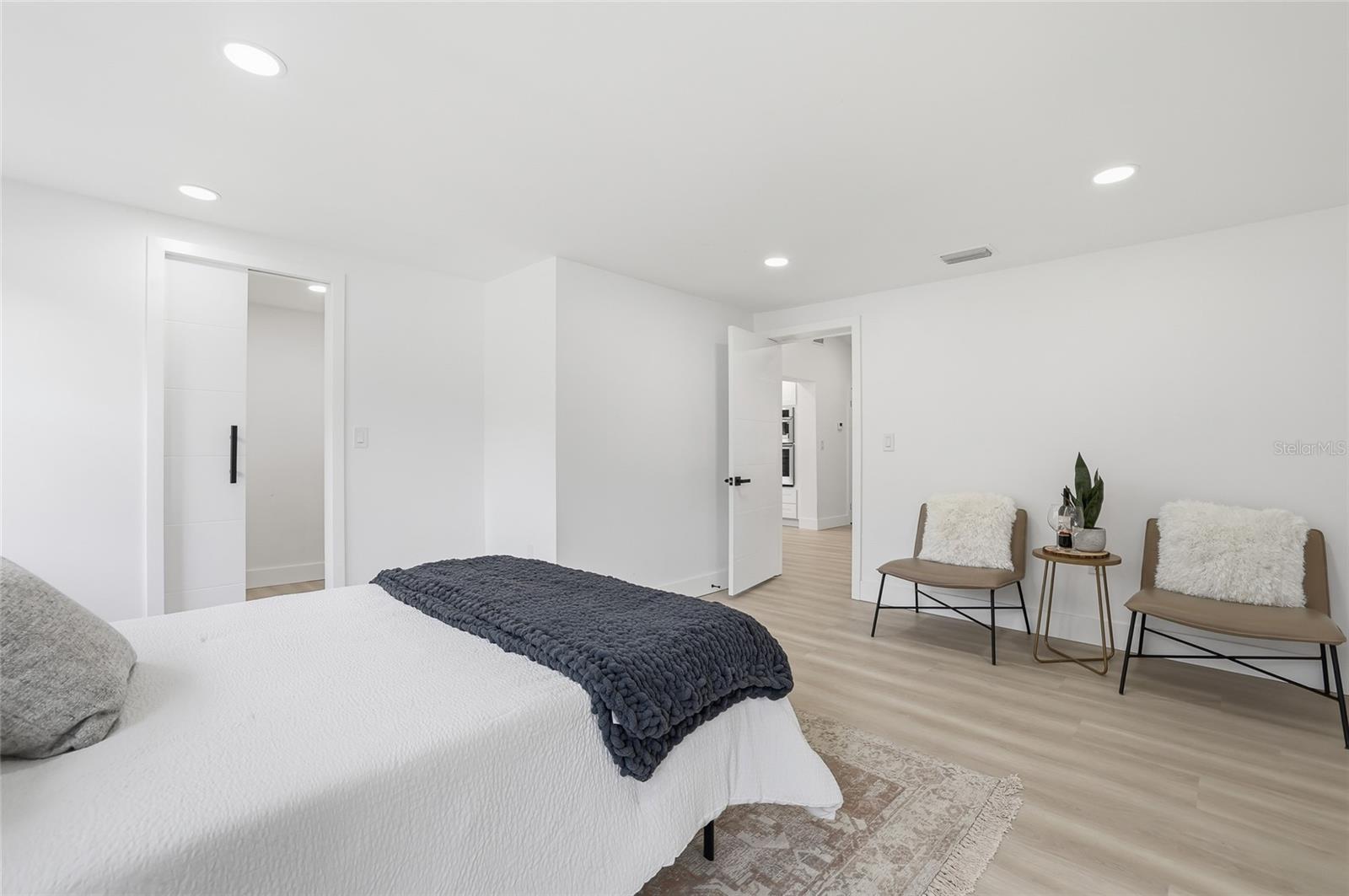 Image 23 of 51 For 2815 Bay Haven Drive