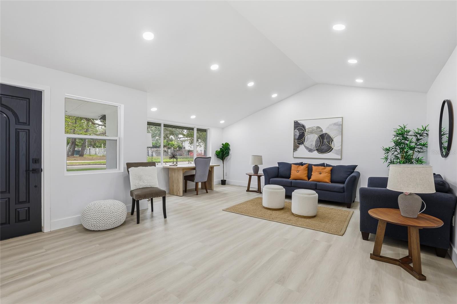 Image 9 of 51 For 2815 Bay Haven Drive