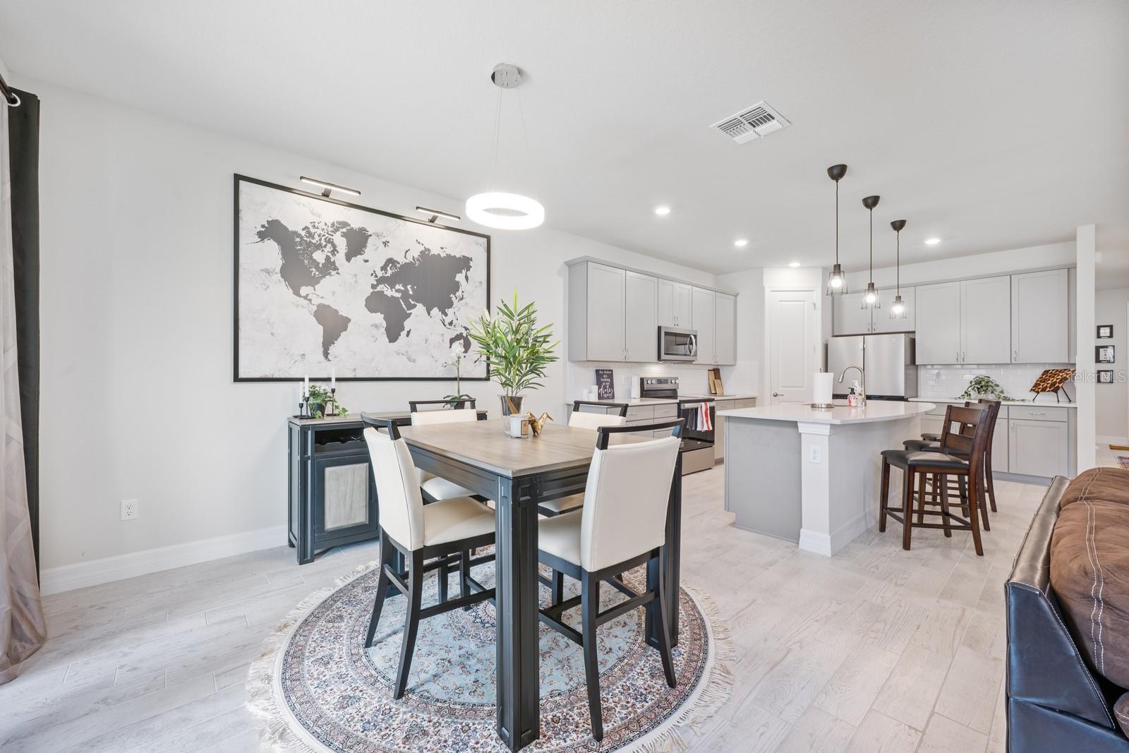 Image 17 of 52 For 2713 Hilltop Loop