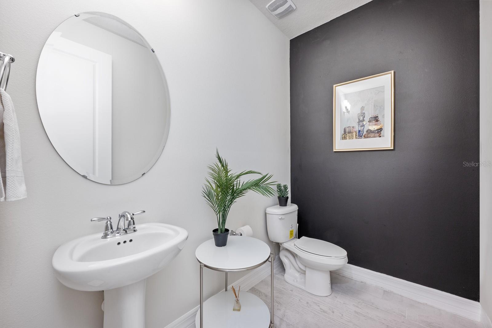 Image 29 of 52 For 2713 Hilltop Loop