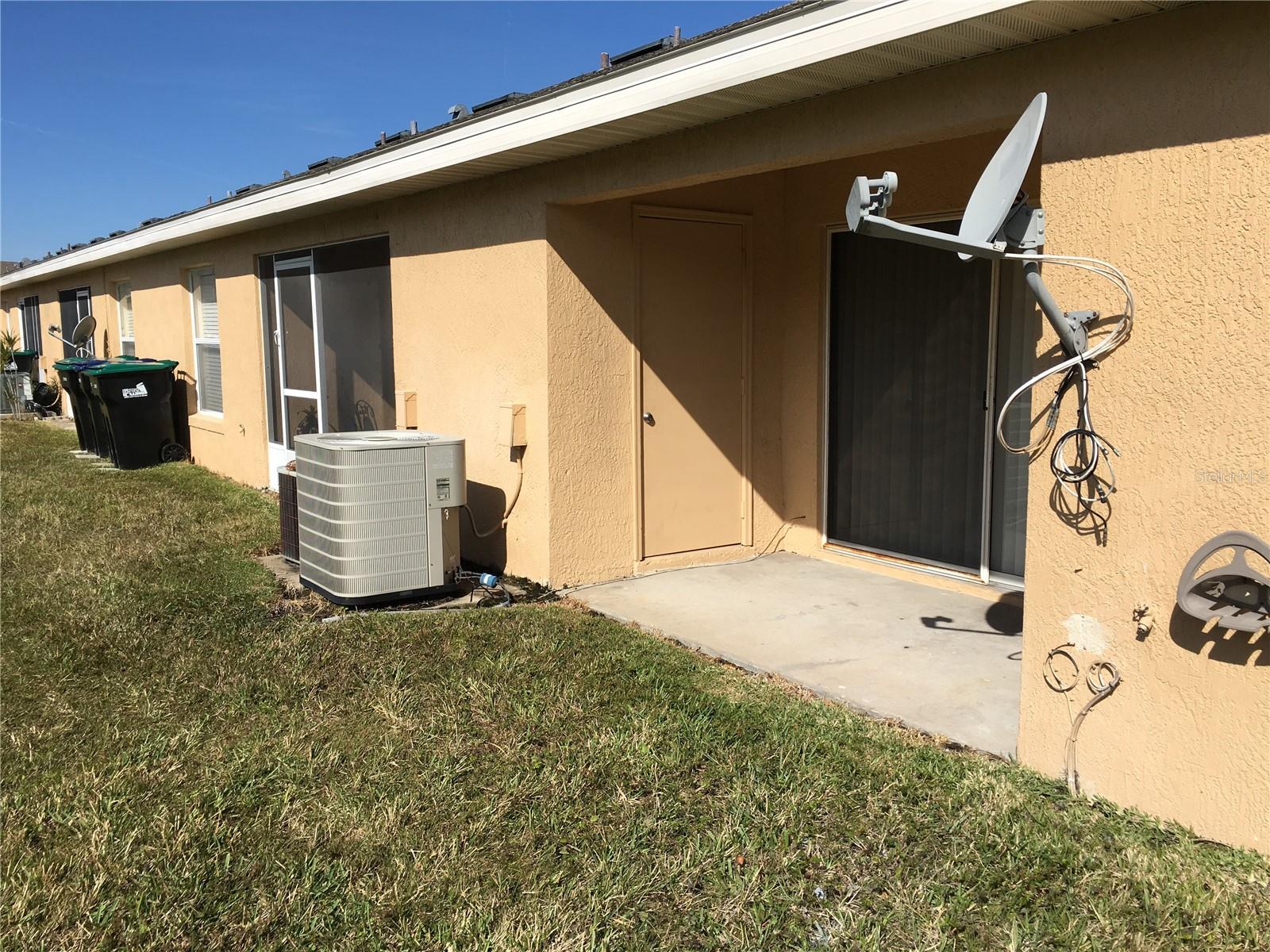 Image 22 of 26 For 14557 Laguna Beach Circle