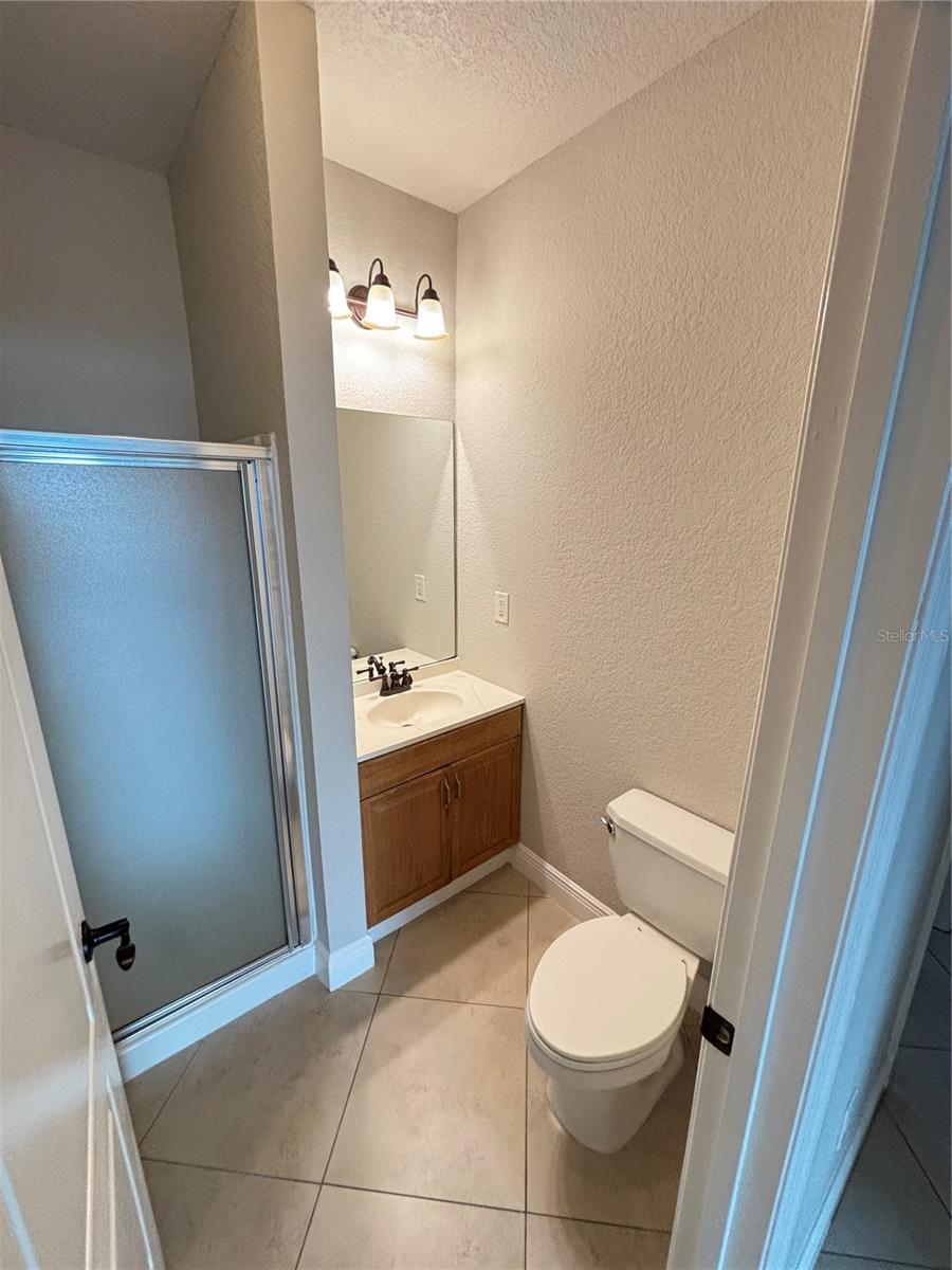 Image 12 of 20 For 3719 Lake Orlando Parkway 05