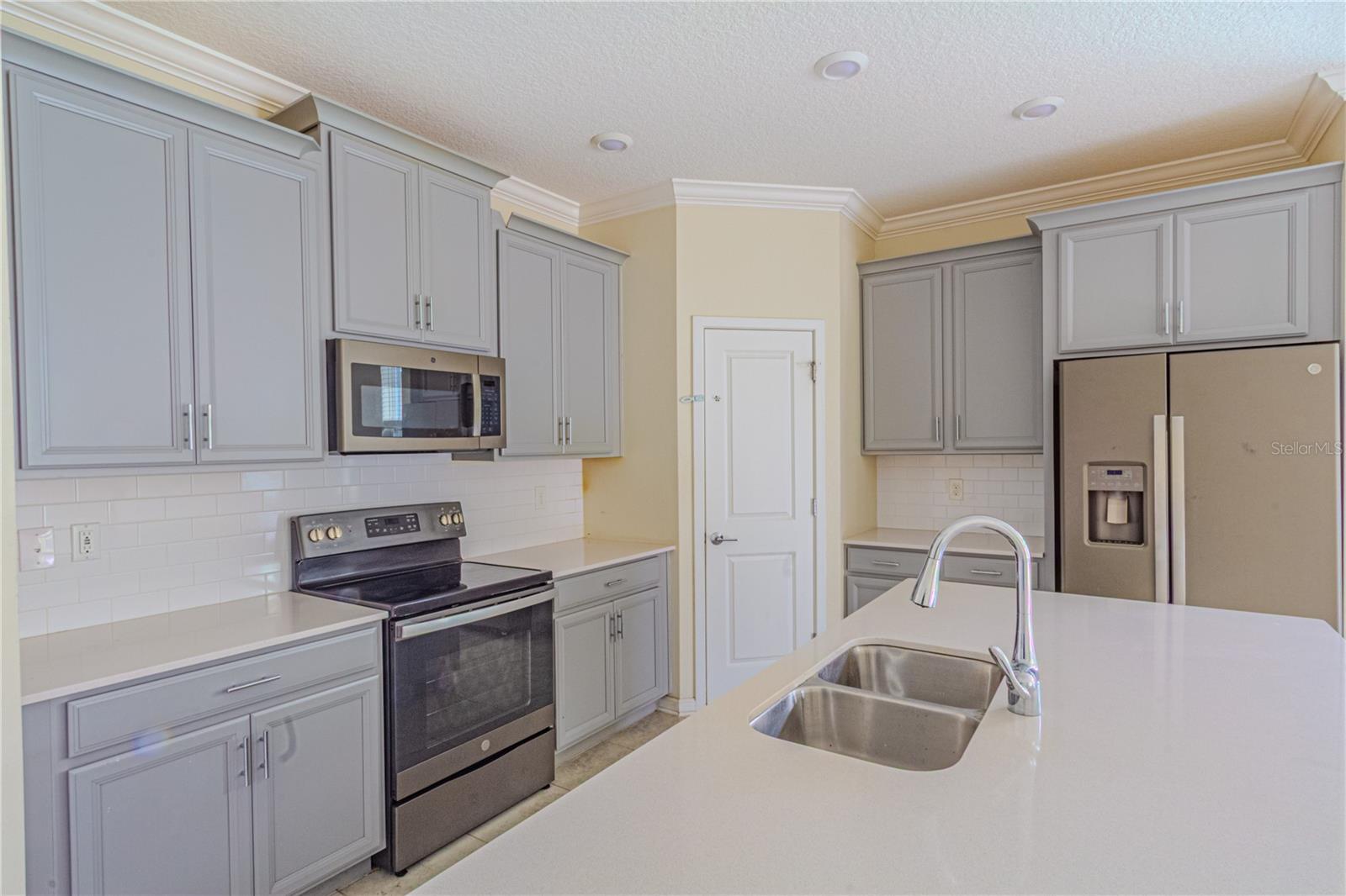 Image 5 of 12 For 5317 Amersham Lane