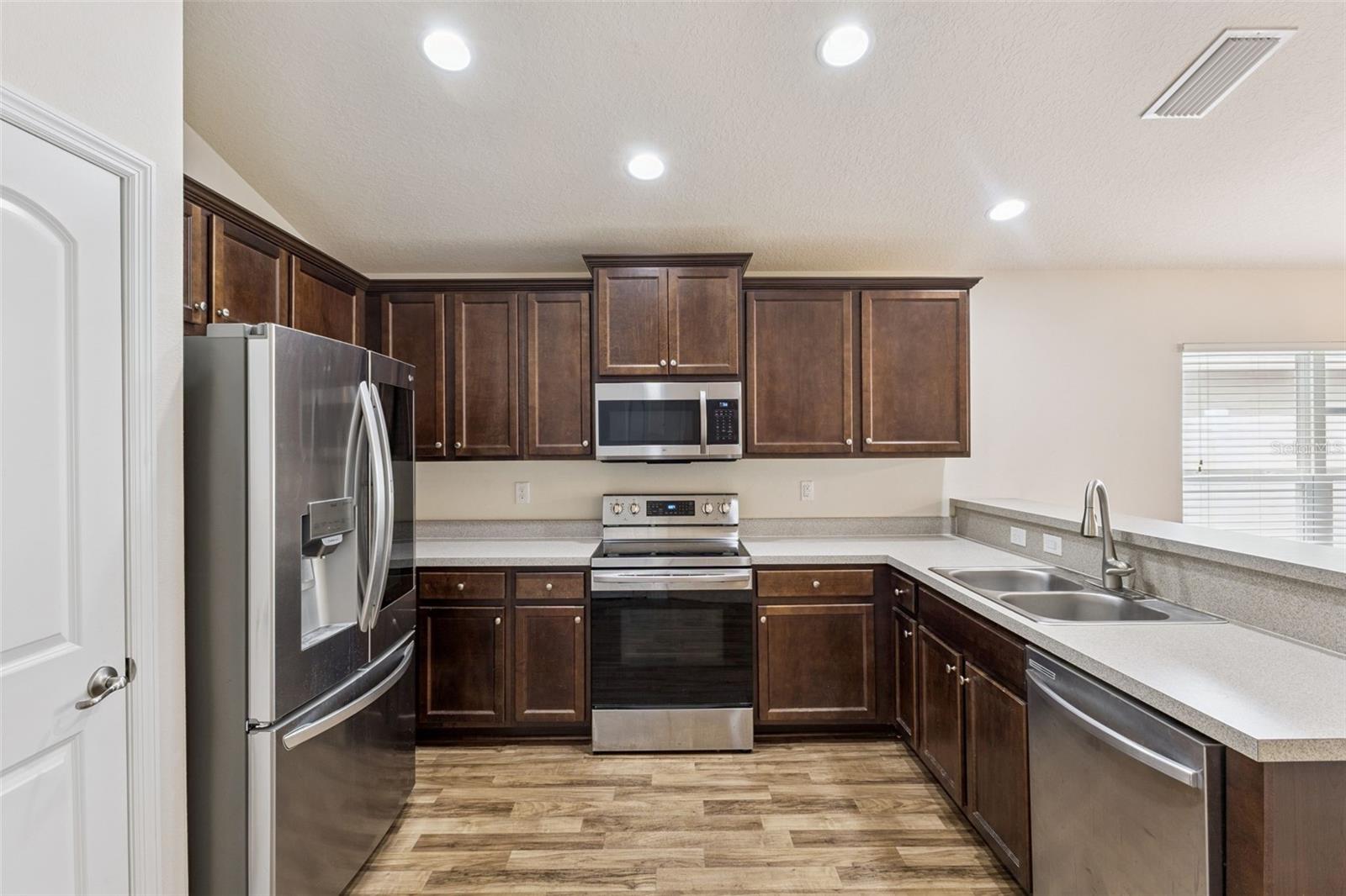 Image 4 of 24 For 458 Macon Drive