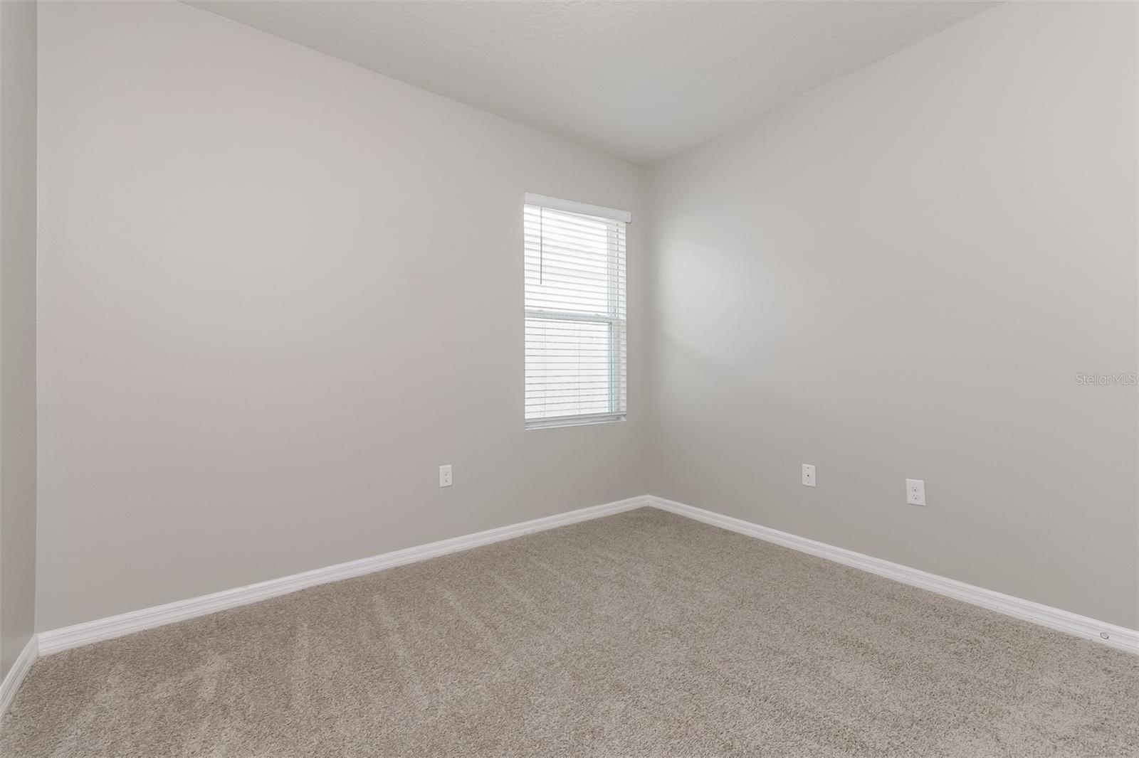 Image 15 of 21 For 571 Autumn Stream Drive