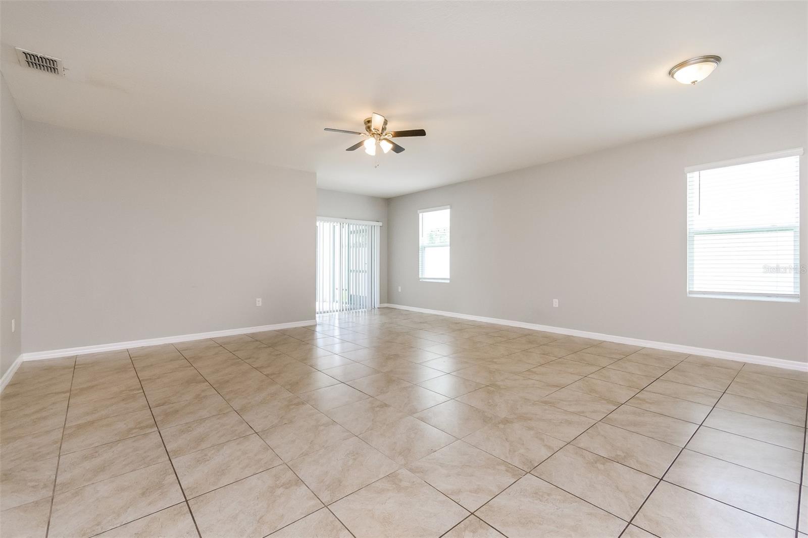 Image 4 of 21 For 571 Autumn Stream Drive