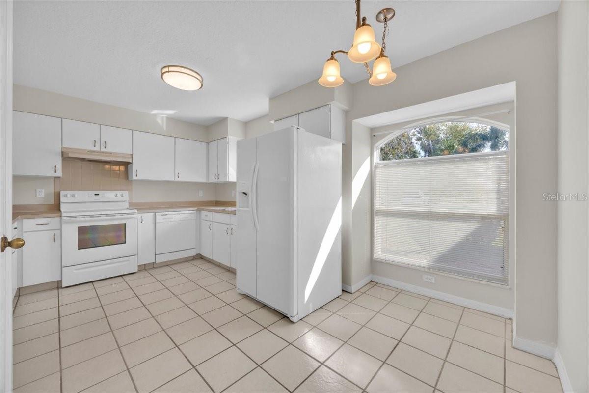 Image 10 of 39 For 514 Sweetwater Way