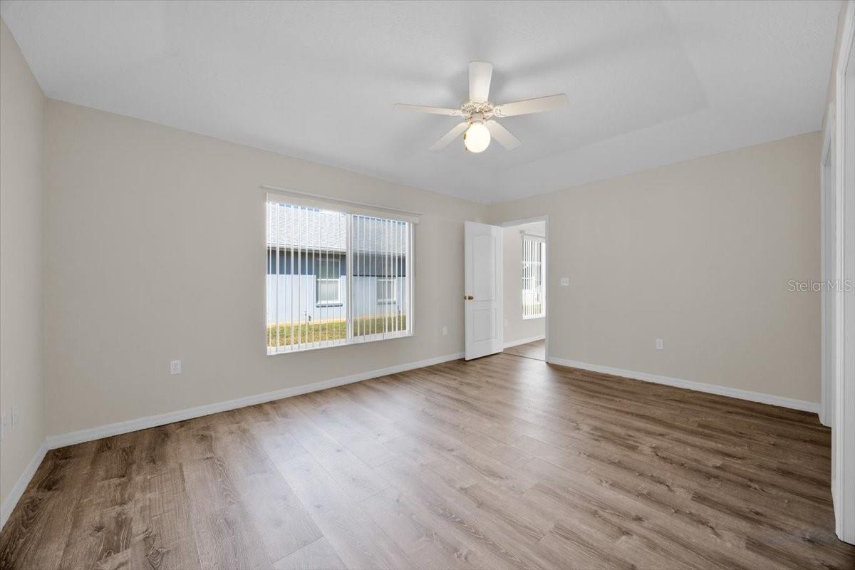 Image 13 of 39 For 514 Sweetwater Way