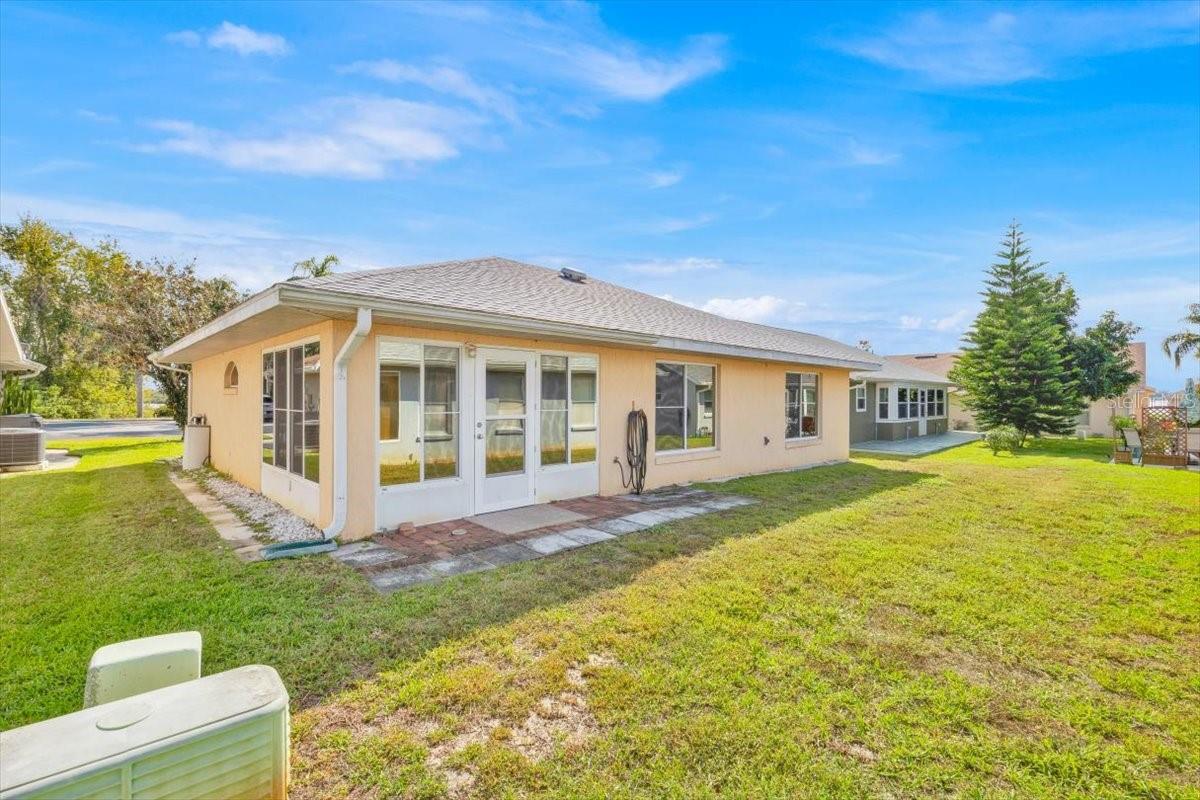 Image 21 of 39 For 514 Sweetwater Way