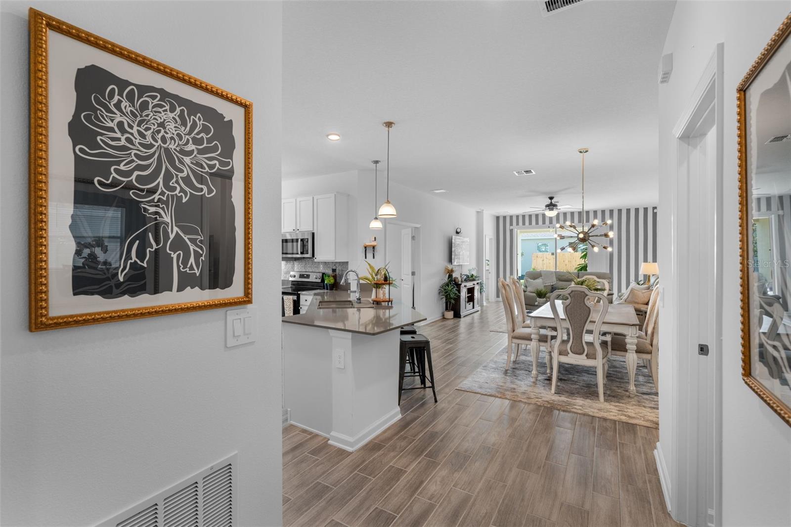 Image 7 of 49 For 3072 Blue Bonnet Lane