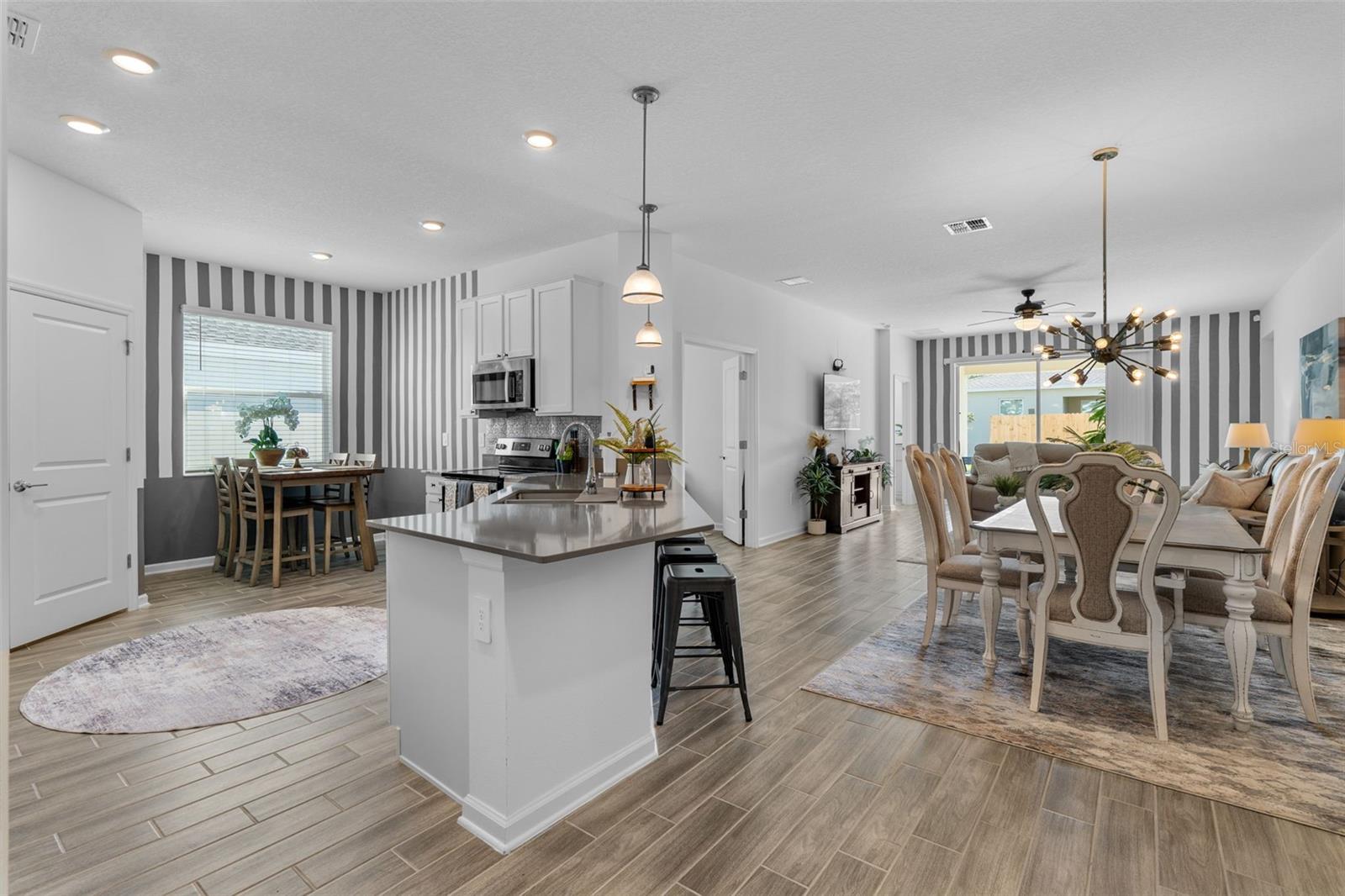 Image 8 of 49 For 3072 Blue Bonnet Lane