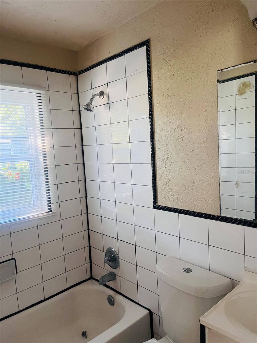 Image 13 of 20 For 76 Judith Lane