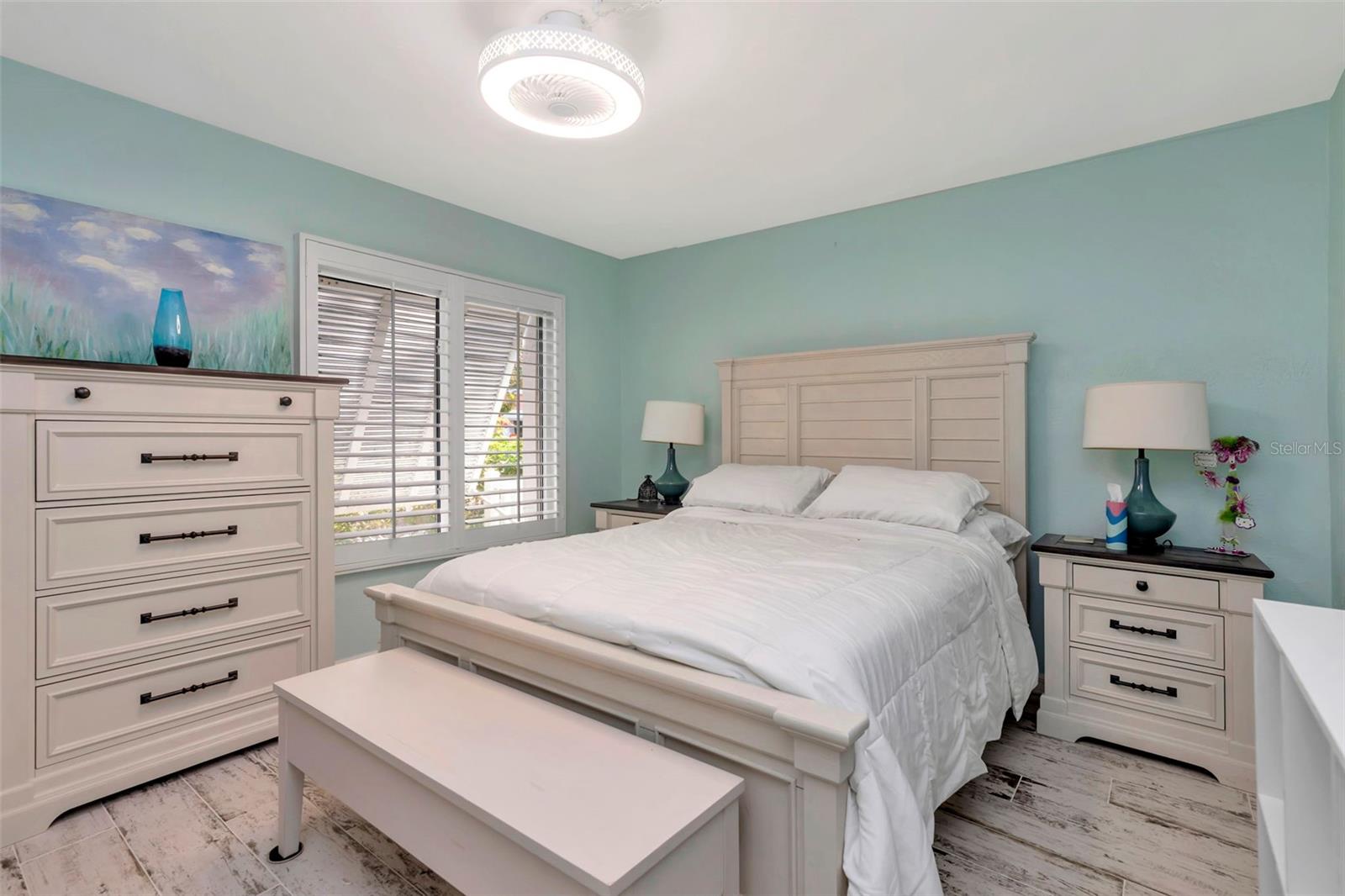 Image 21 of 65 For 4230 36th Avenue S B