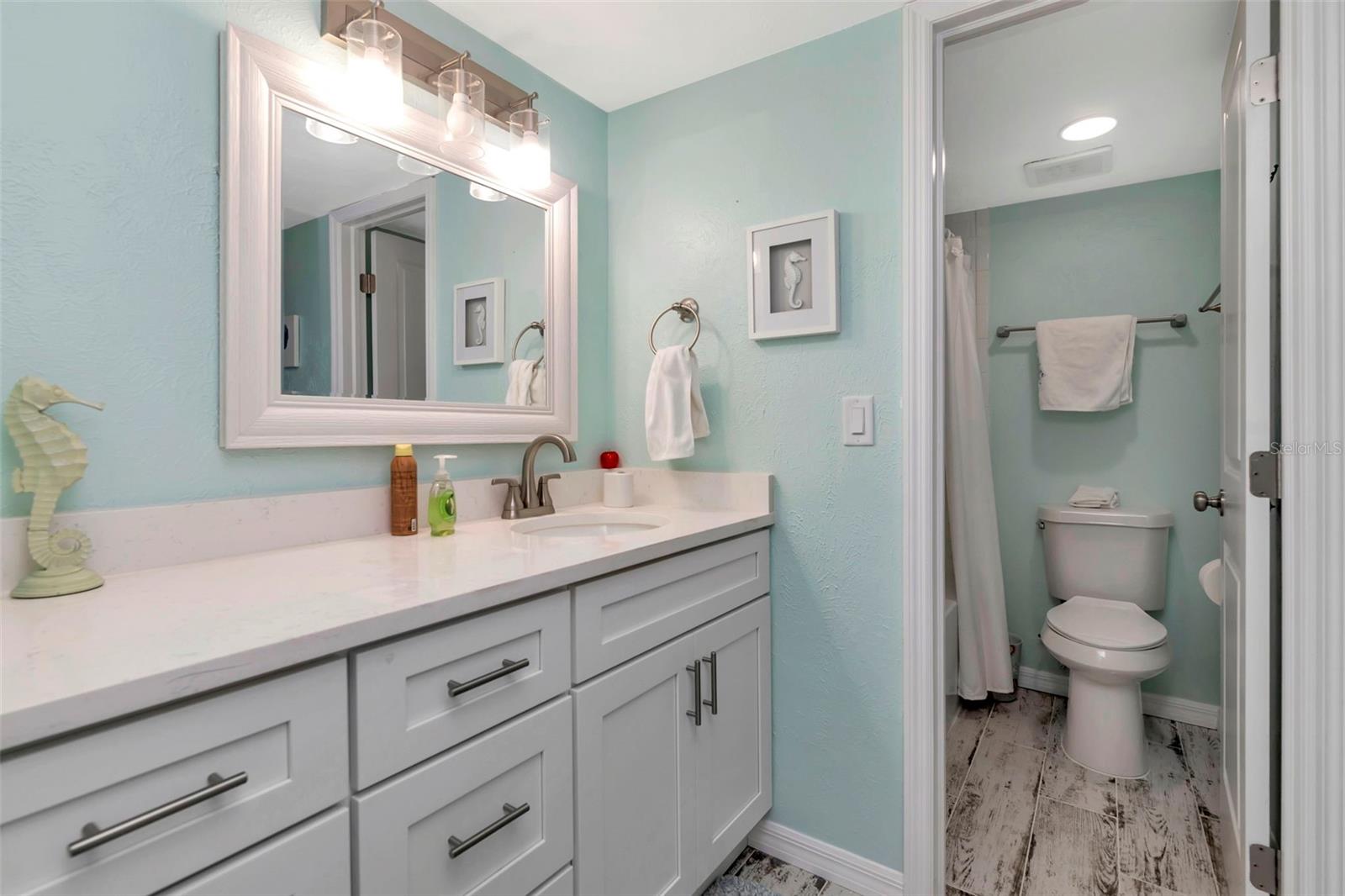 Image 23 of 65 For 4230 36th Avenue S B