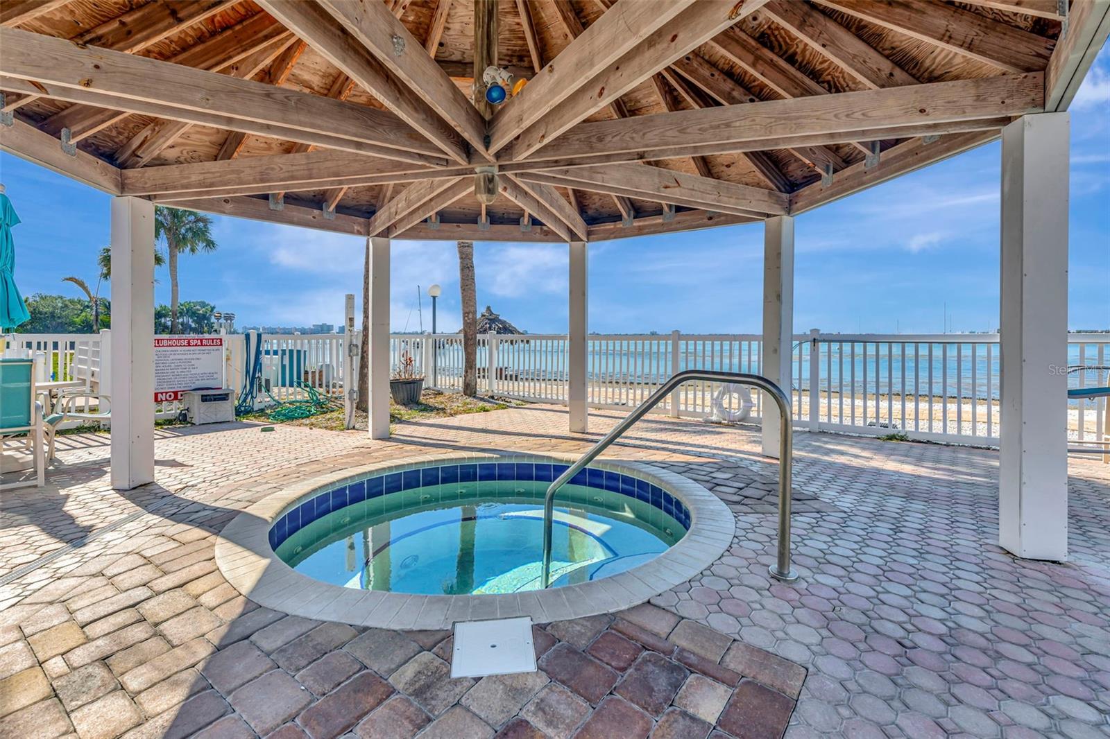 Image 38 of 65 For 4230 36th Avenue S B