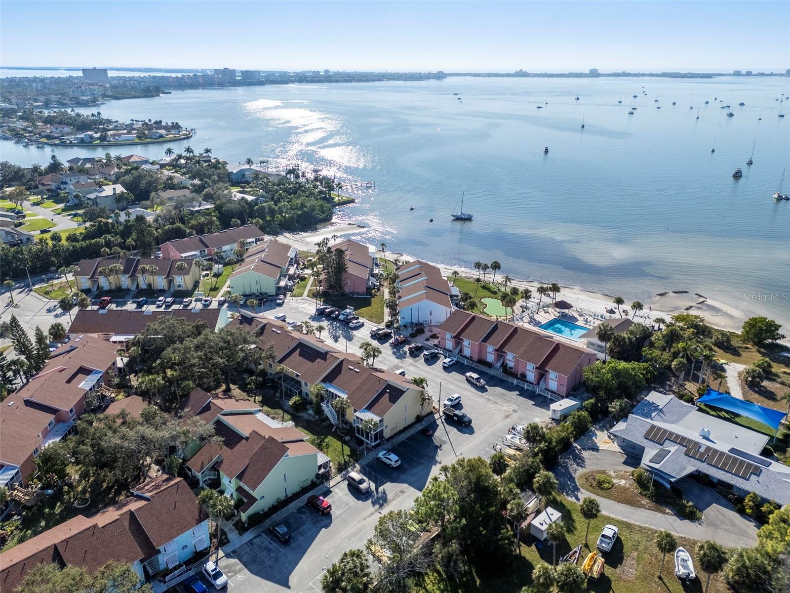 Image 52 of 65 For 4230 36th Avenue S B