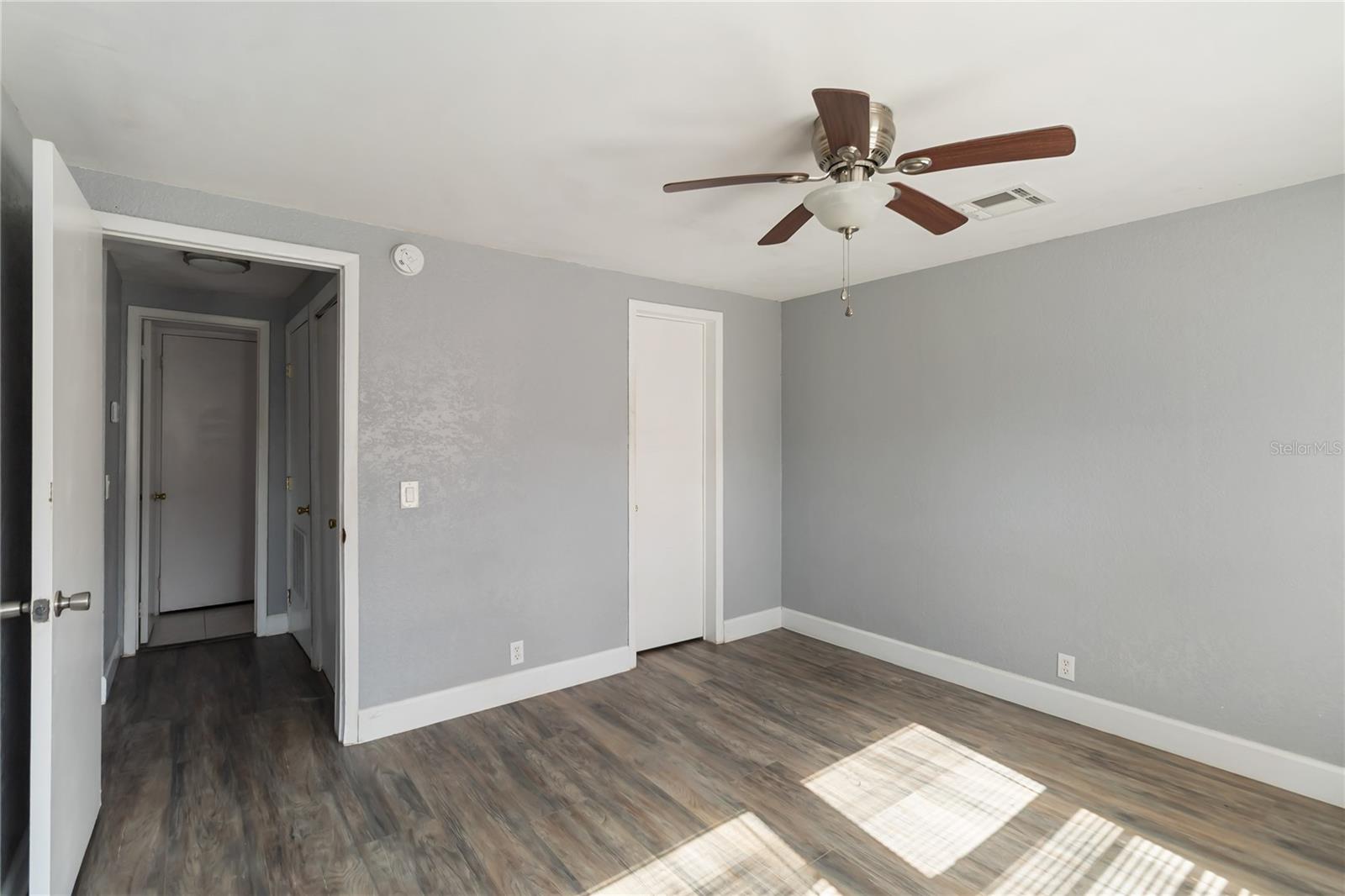 Image 14 of 19 For 312 Eron Way 4