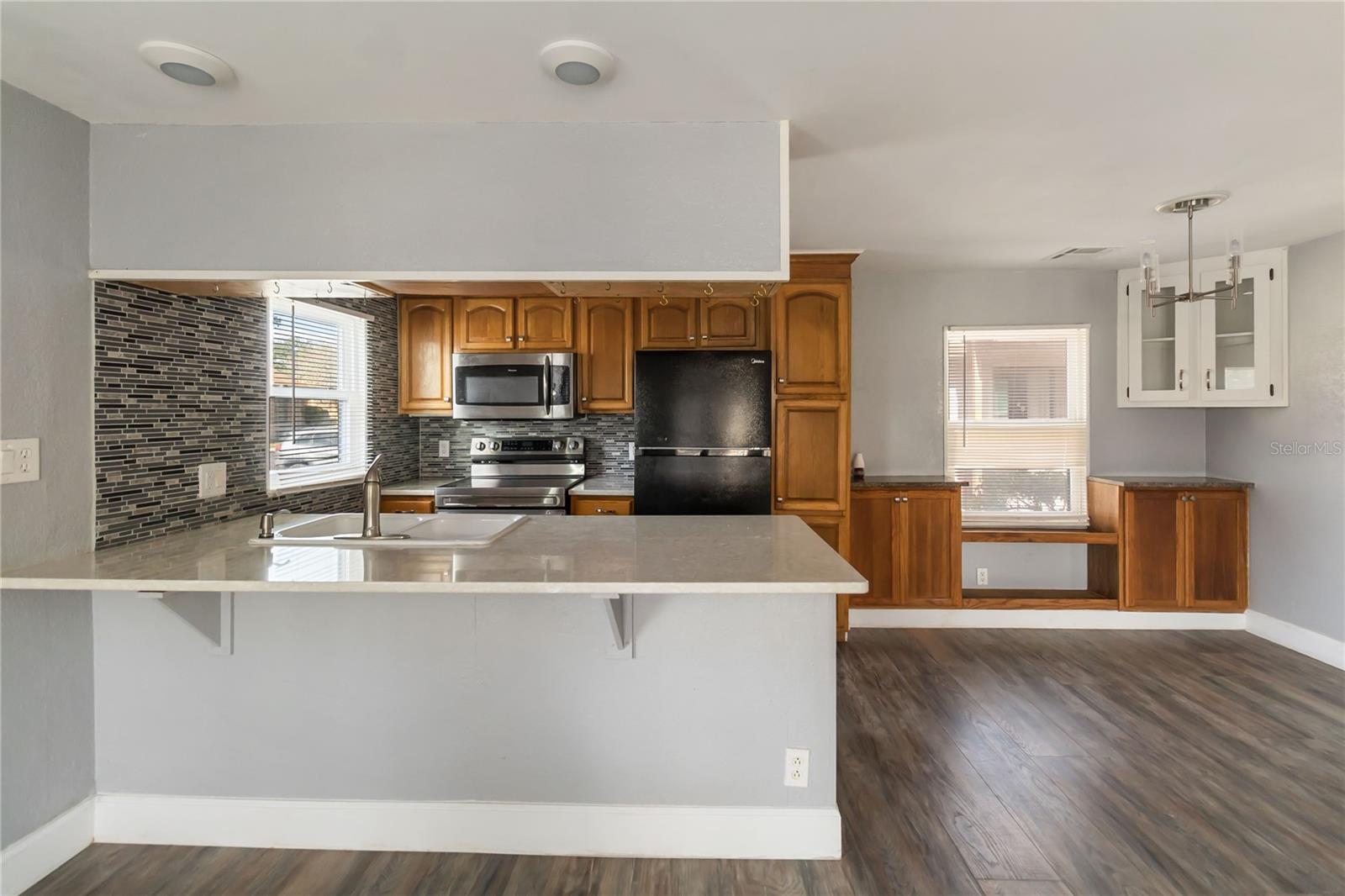 Image 8 of 19 For 312 Eron Way 4