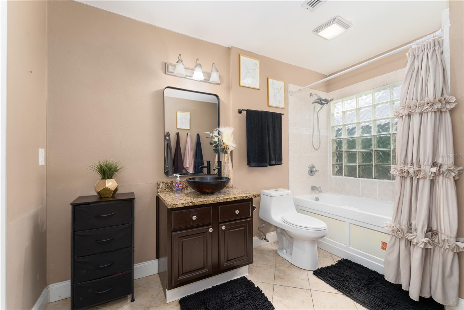 Image 14 of 29 For 2936 Curry Woods Drive