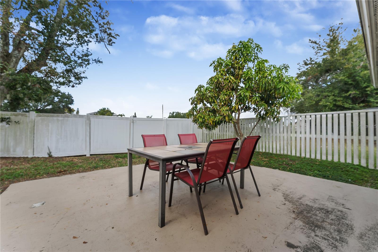 Image 21 of 29 For 2936 Curry Woods Drive