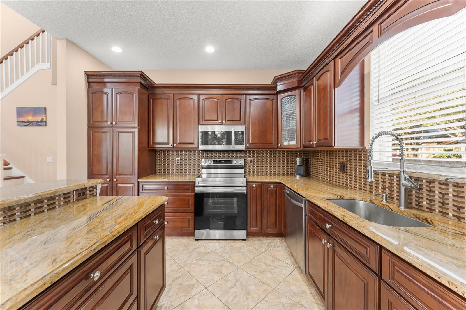 Image 21 of 39 For 133 Limerick Court