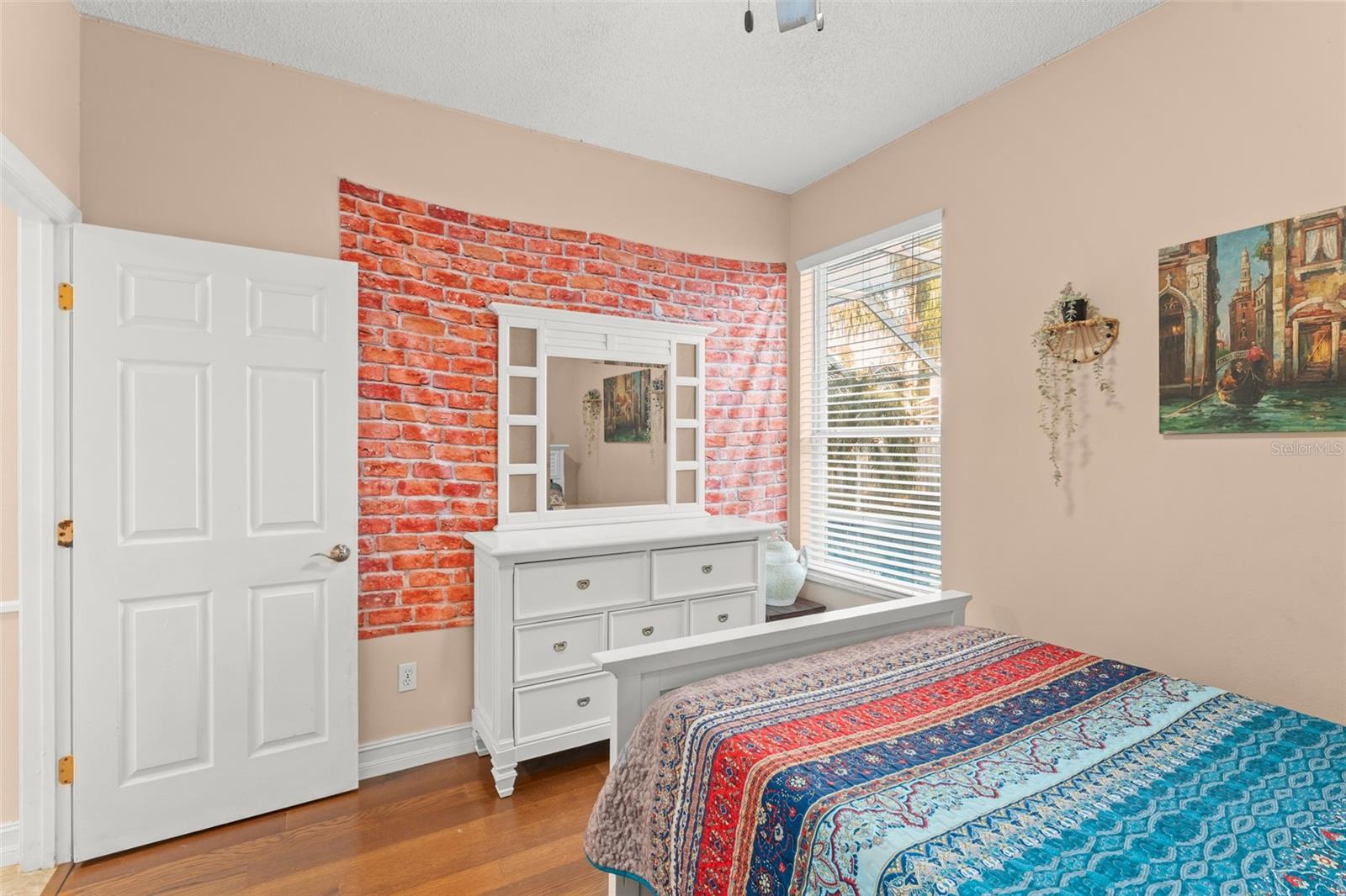 Image 26 of 39 For 133 Limerick Court