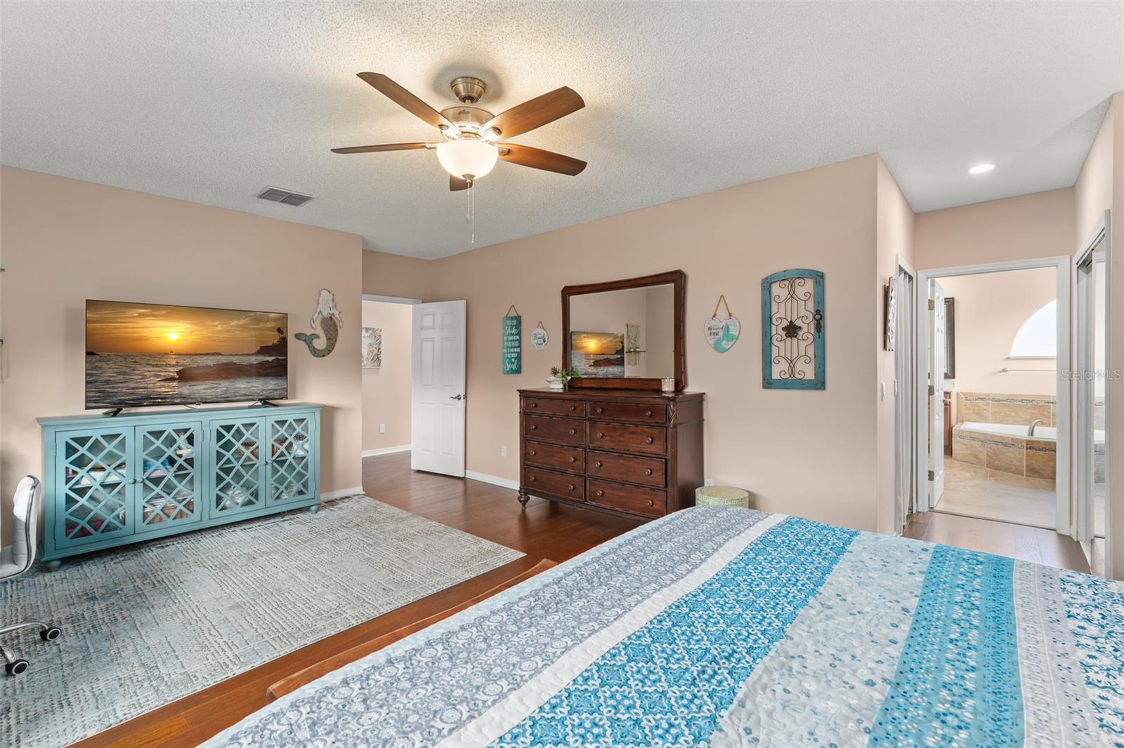 Image 5 of 39 For 133 Limerick Court