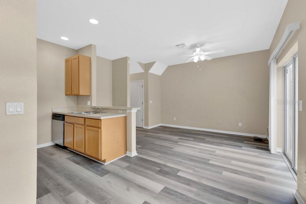 Image 4 of 26 For 2377 Caravelle Circle