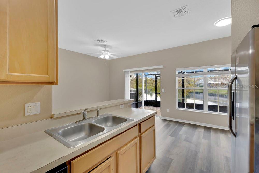 Image 7 of 26 For 2377 Caravelle Circle
