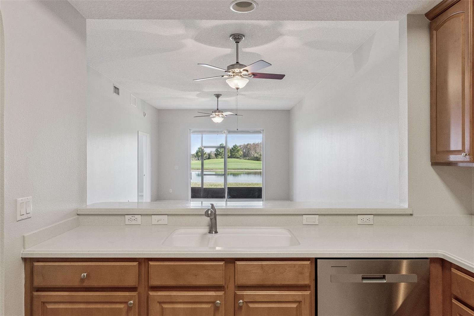 Image 4 of 28 For 9423 Myrtle Creek Lane 504