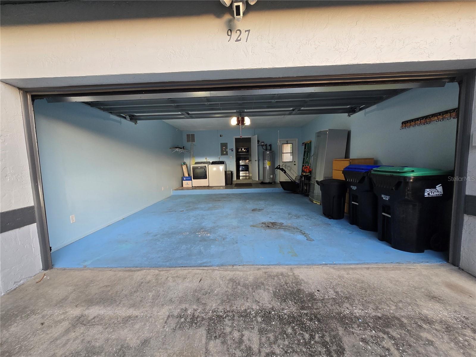 Image 15 of 23 For 927 Grand Cayman Court