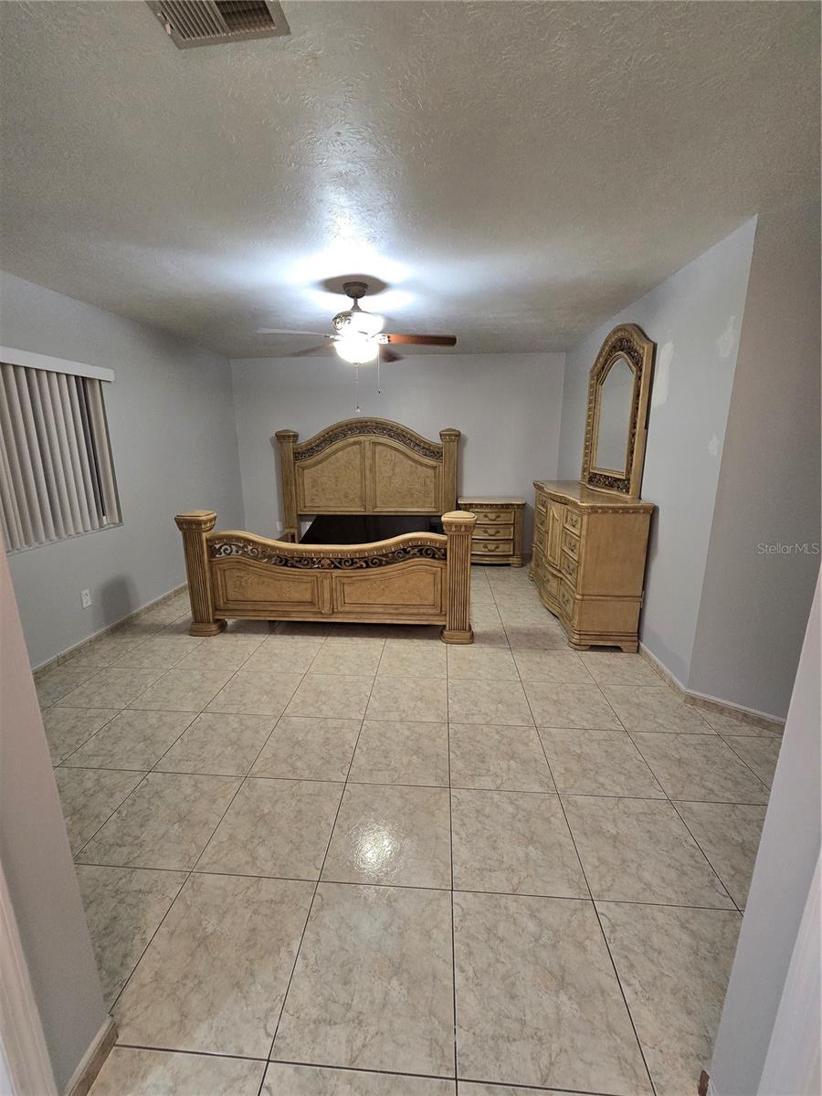 Image 9 of 23 For 927 Grand Cayman Court