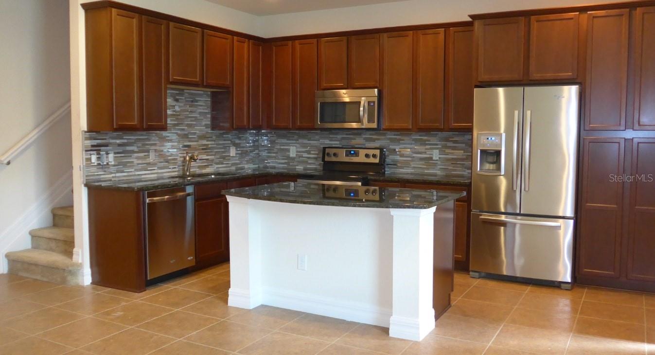 Image 2 of 5 For 10005 Eagle Creek Center Boulevard