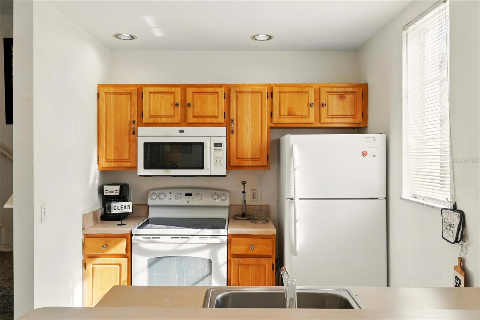 Image 13 of 35 For 4005 Venetian Bay Drive 108