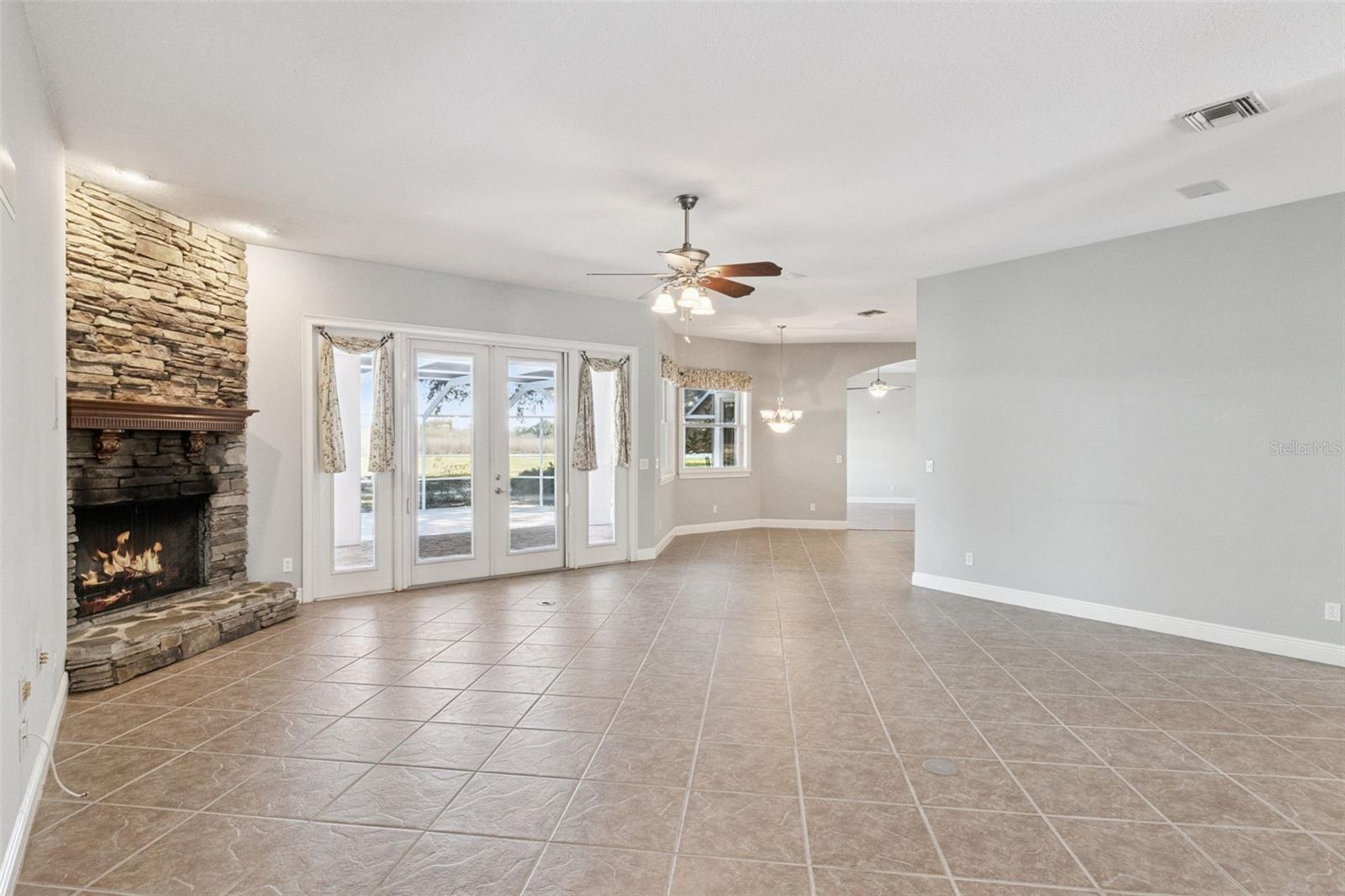 Image 10 of 62 For 4636 Knights Griffin Road