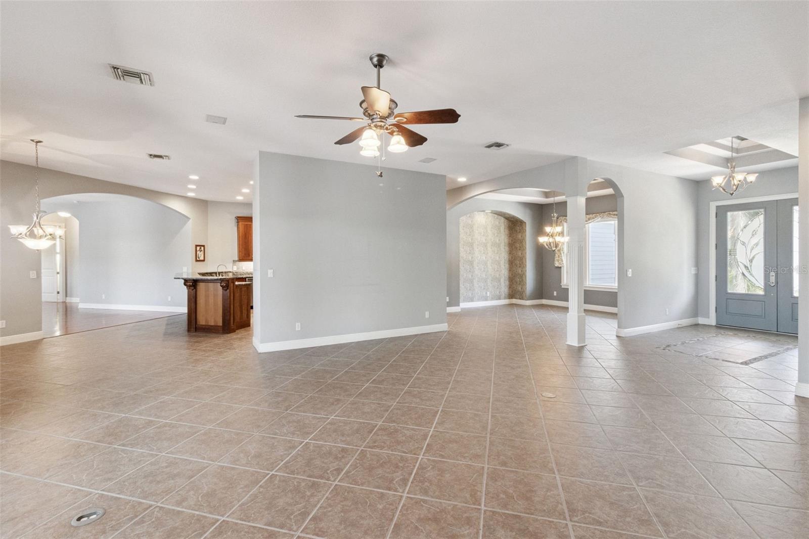 Image 18 of 62 For 4636 Knights Griffin Road