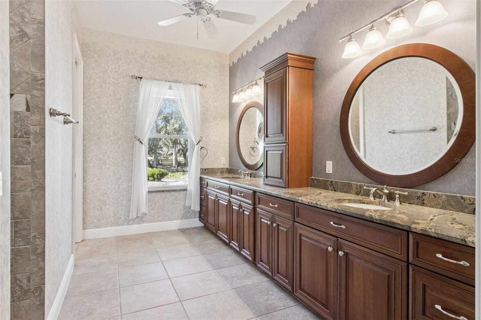 Image 33 of 62 For 4636 Knights Griffin Road