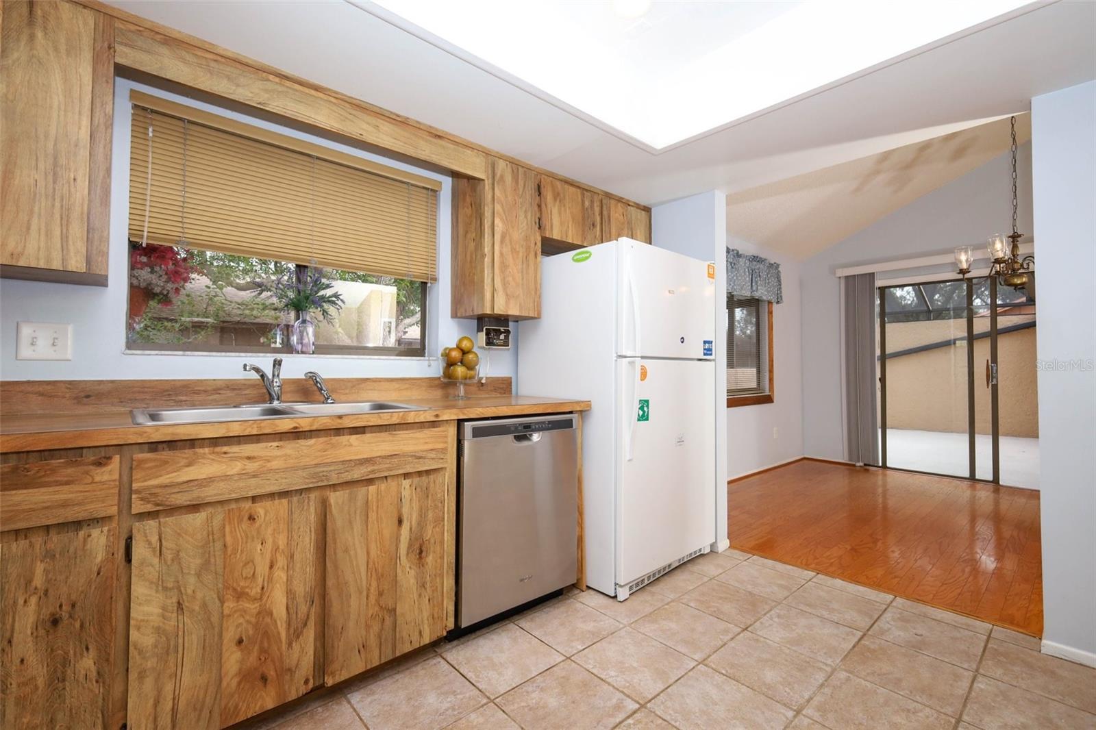 Image 13 of 36 For 430 Pinesong Drive