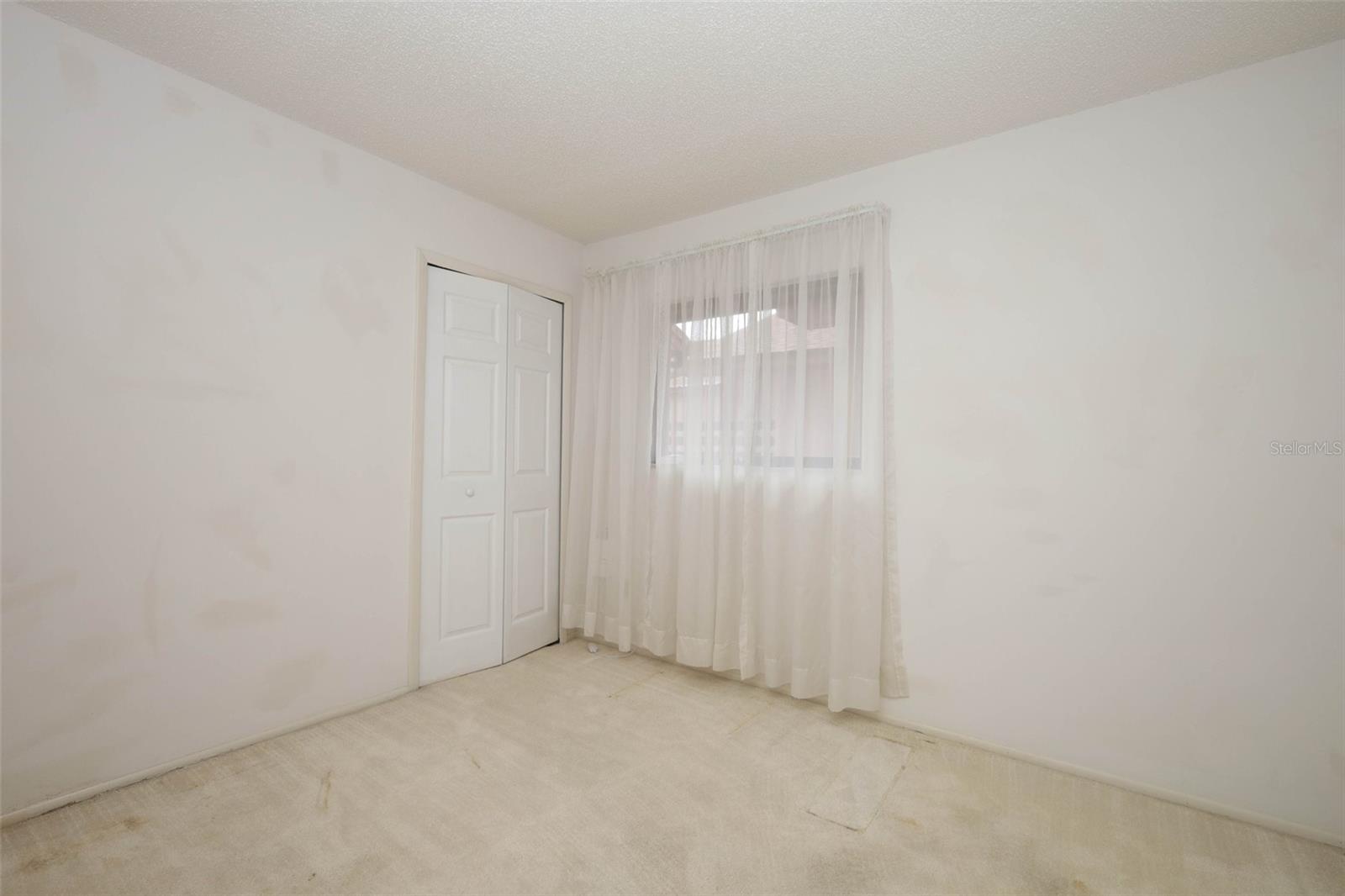 Image 21 of 36 For 430 Pinesong Drive