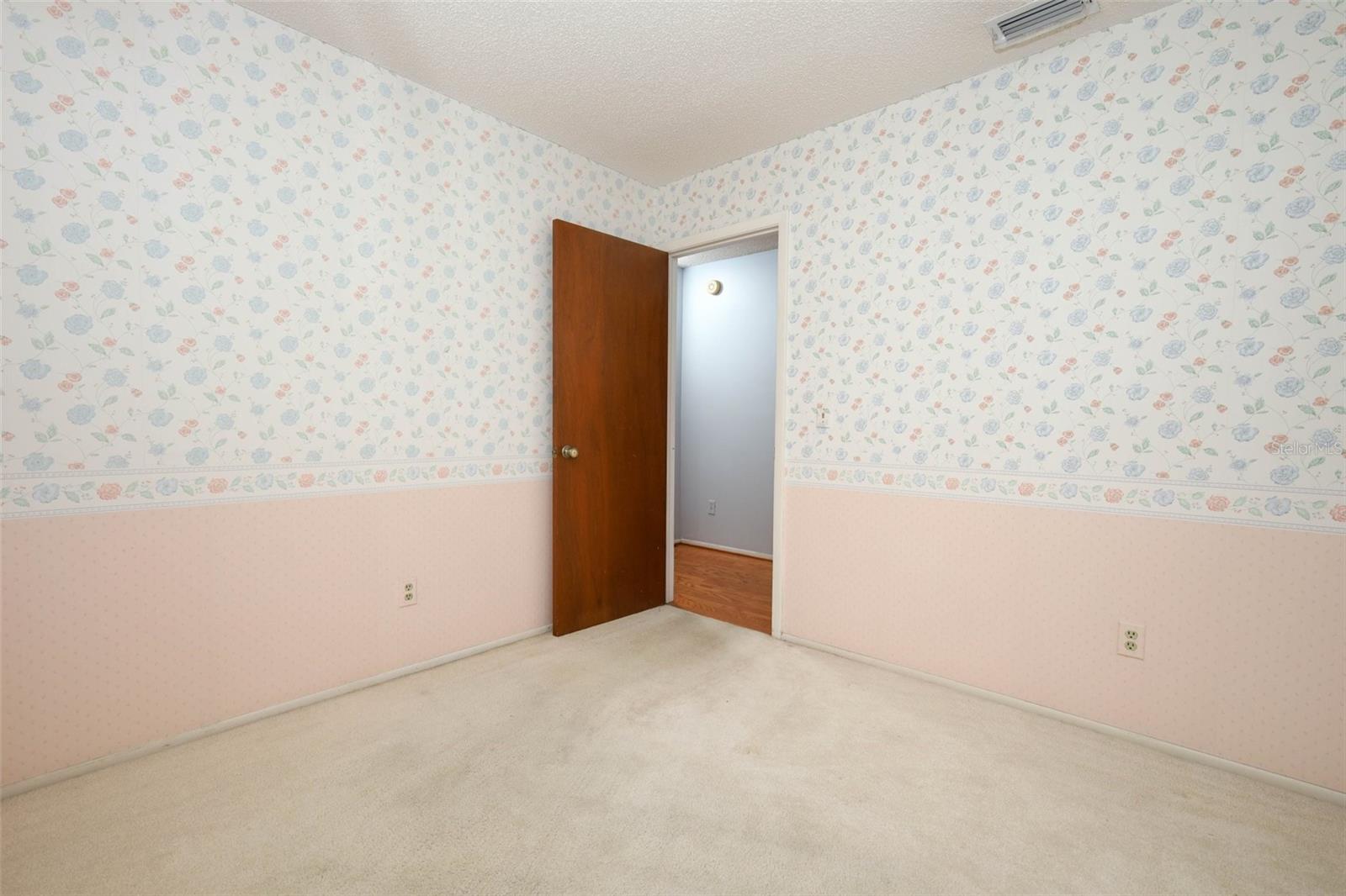 Image 26 of 36 For 430 Pinesong Drive