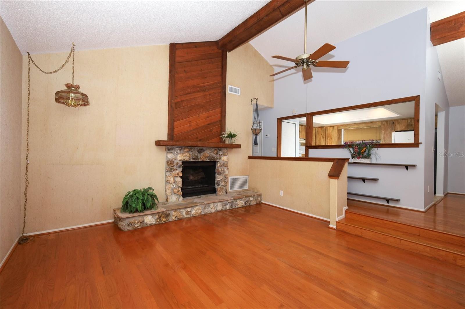 Image 6 of 36 For 430 Pinesong Drive