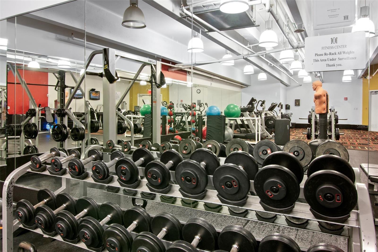 Image 17 of 21 For 101 Eola Drive 1007